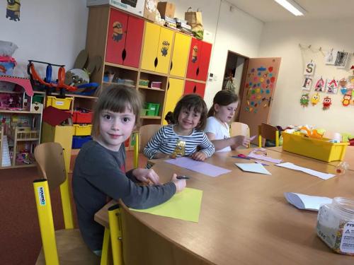 Hrajeme si a vyrábíme